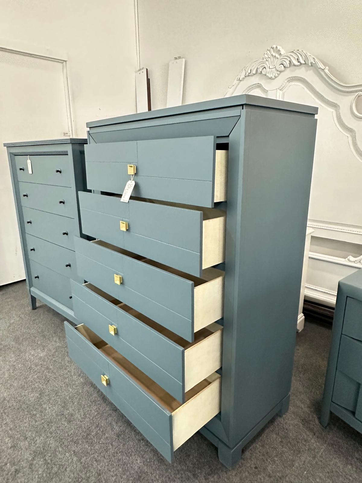 7 drawers blue gray chest