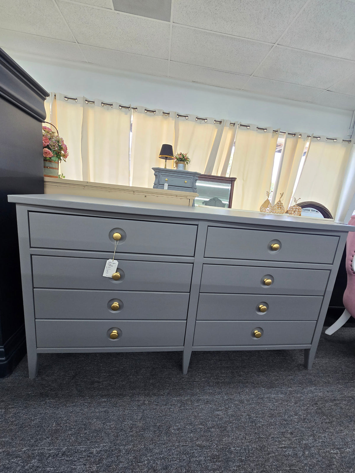 8 drawers gray dresser