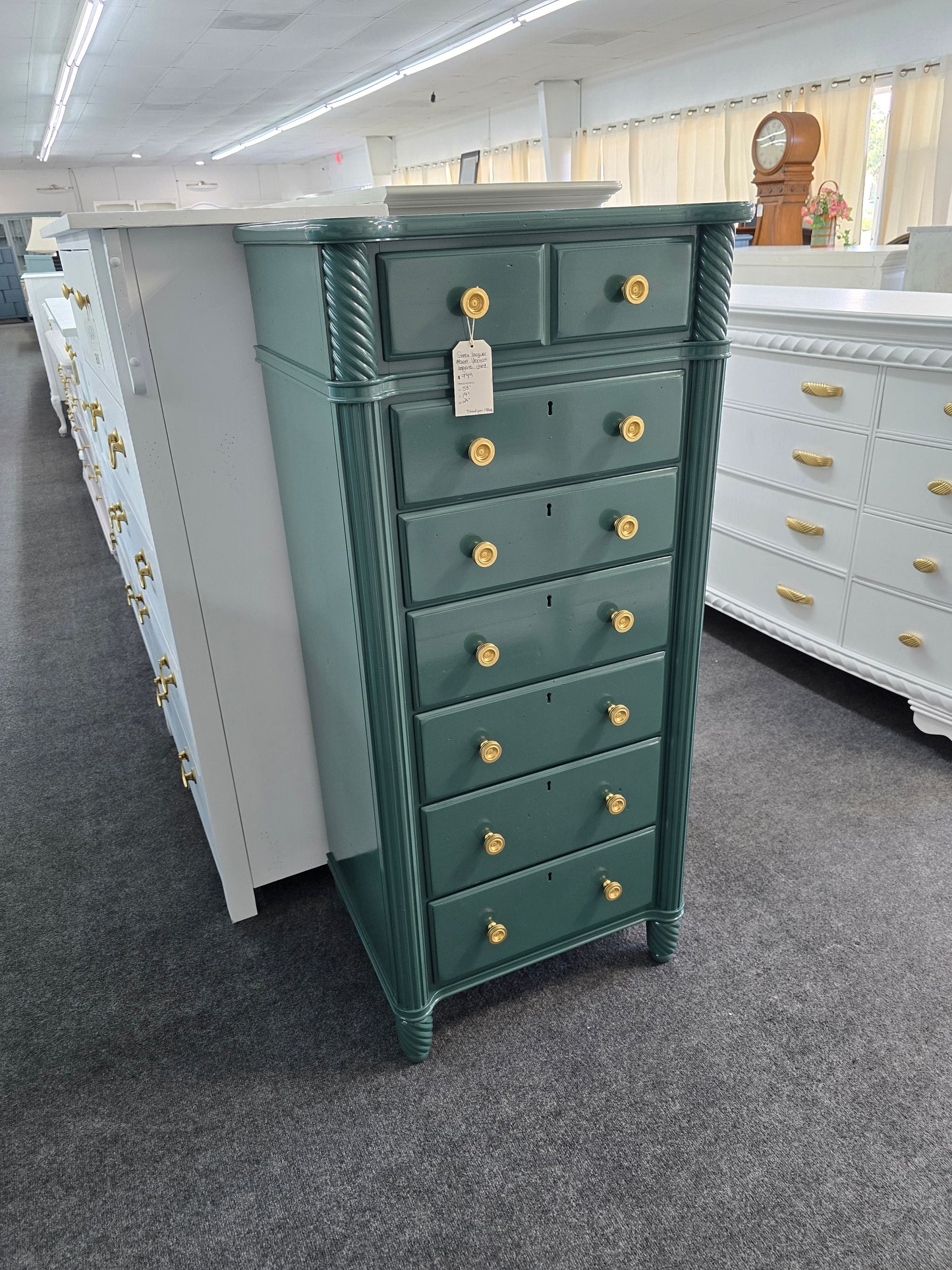 Mount Vernon green lacquered lingerie chest
