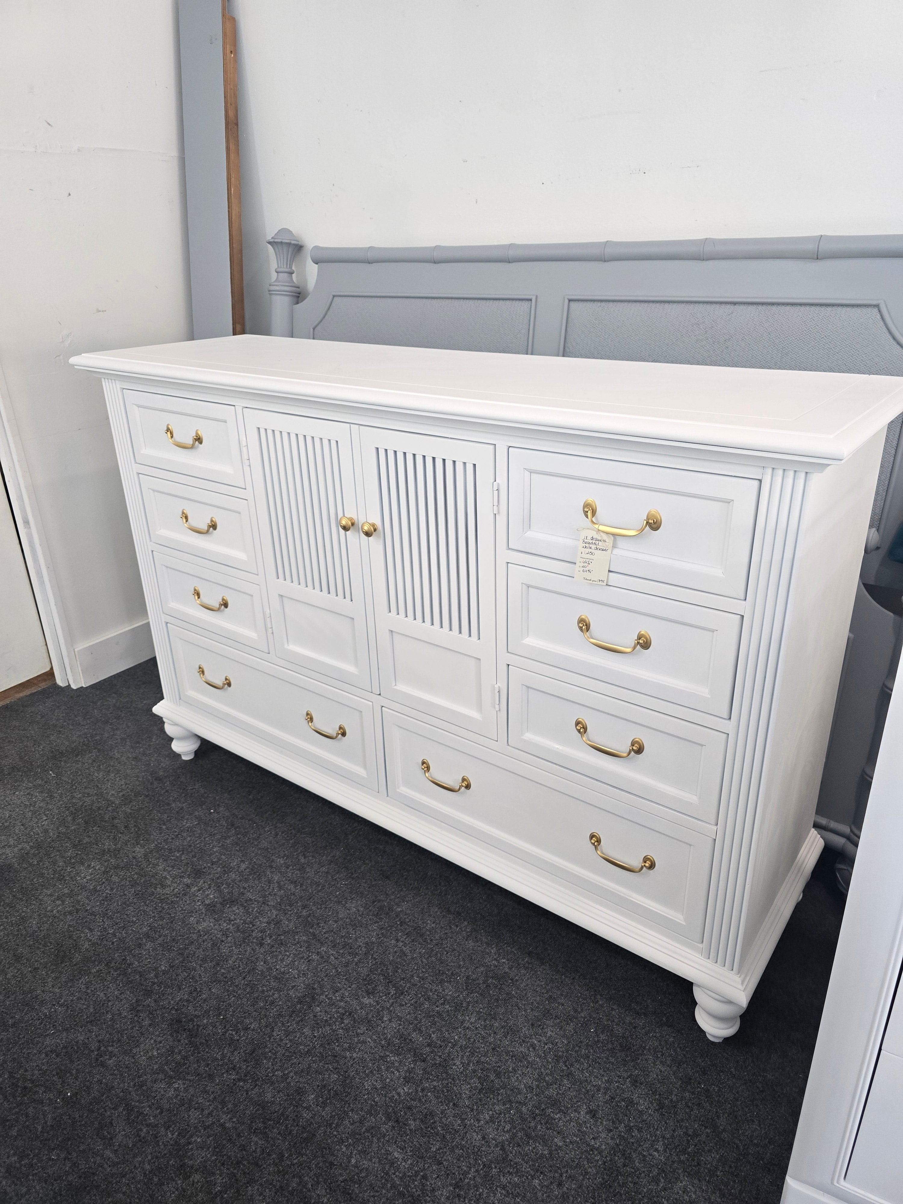 11 drawers white beautiful dresser