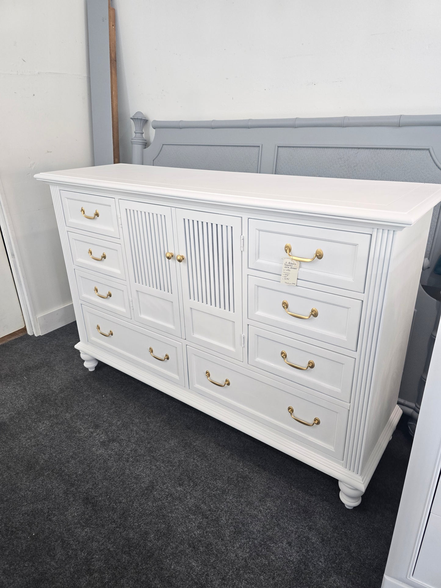 11 drawers white beautiful dresser