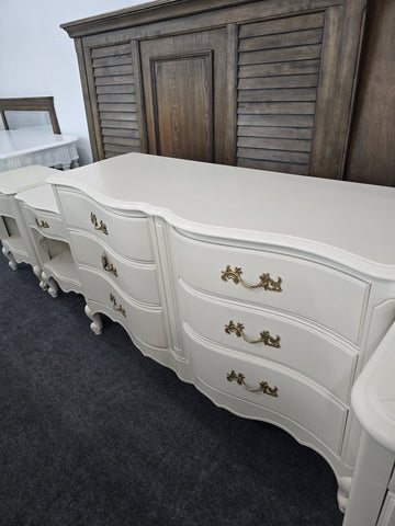 United french provincial dresser