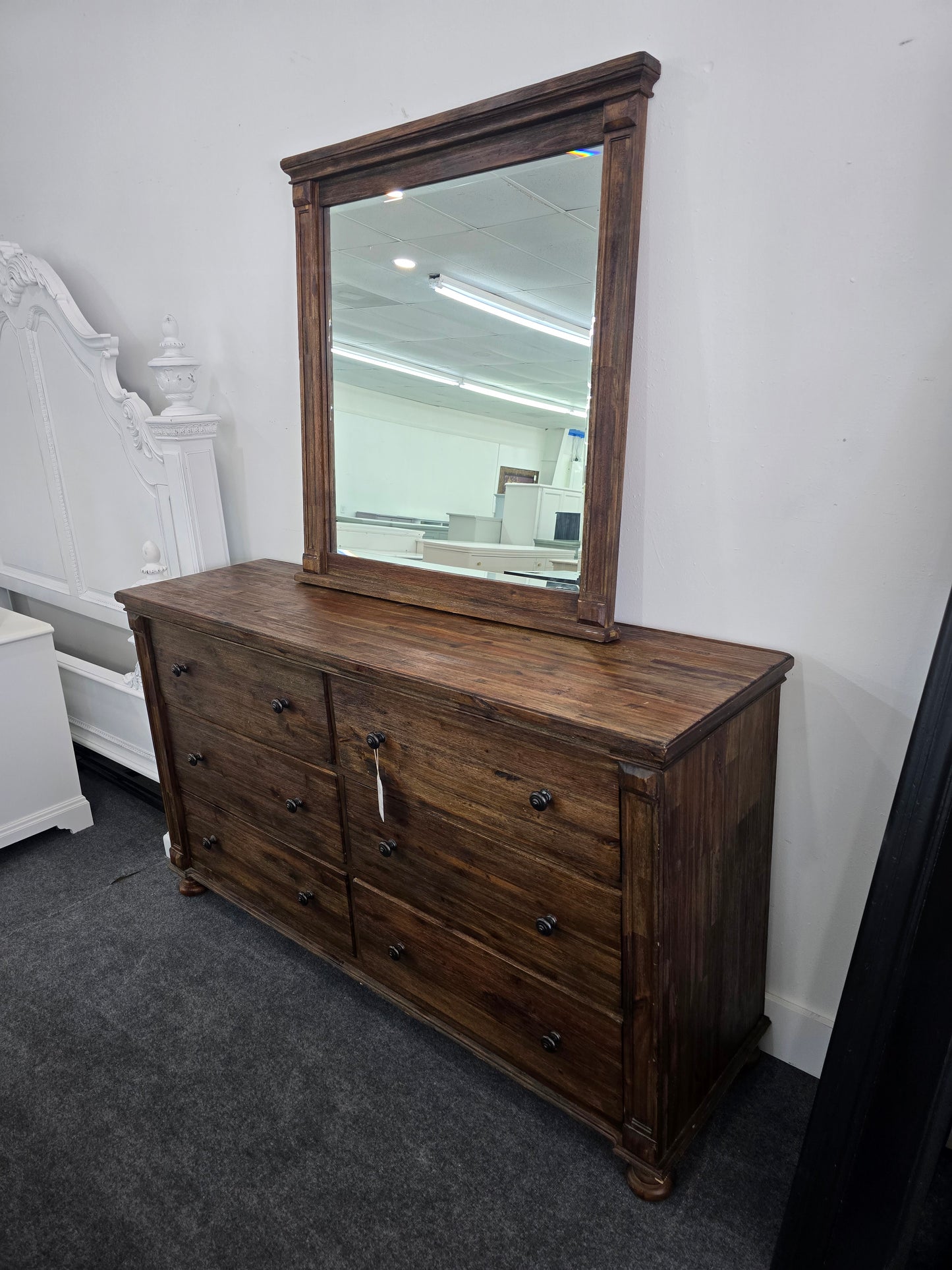 Rustic 6 drawers dresser with mirror