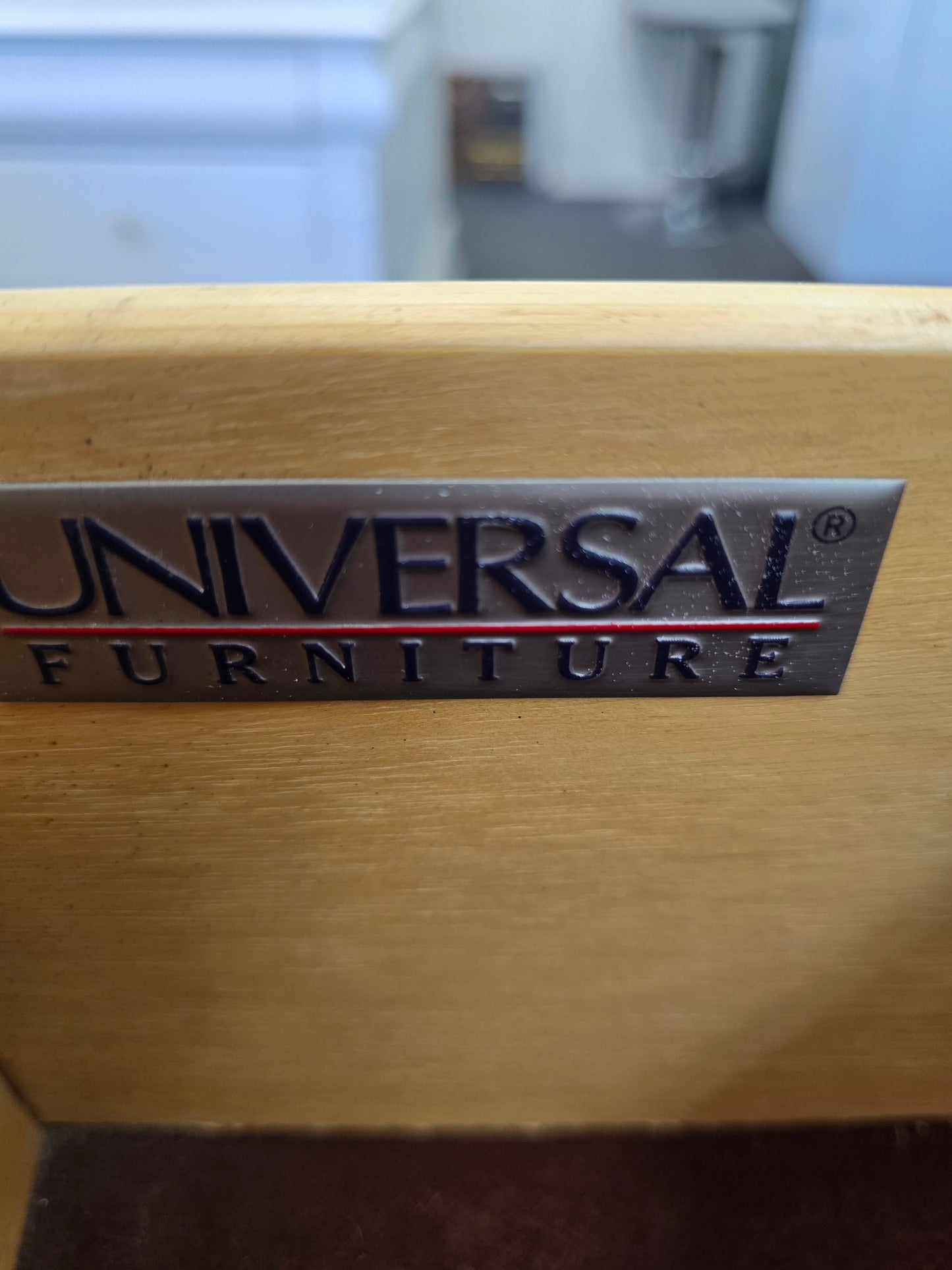 Universal secret garden solid wood dresser