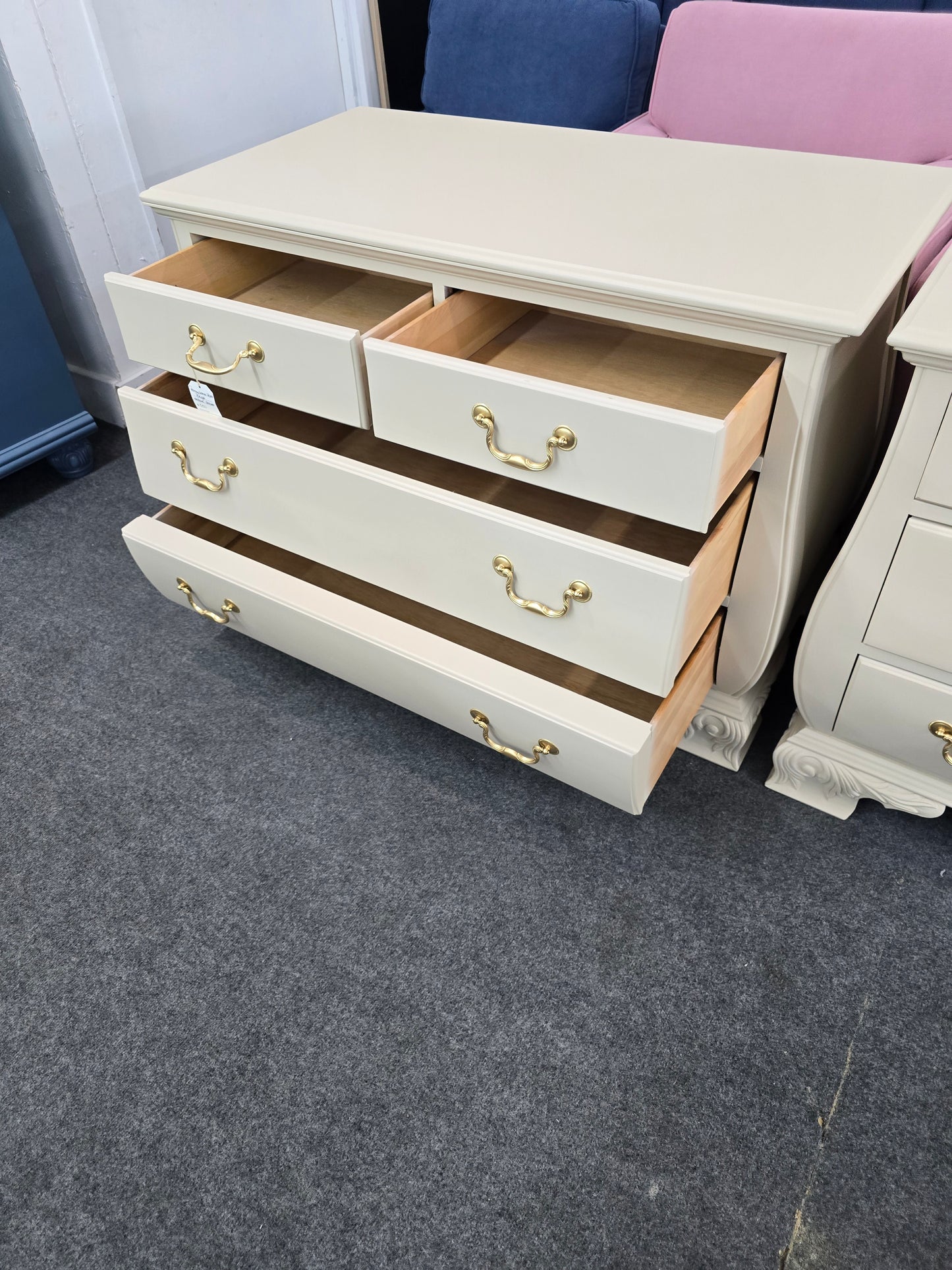 Pennsylvania House beige medium dresser