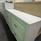 White lacquered pair of nightstands