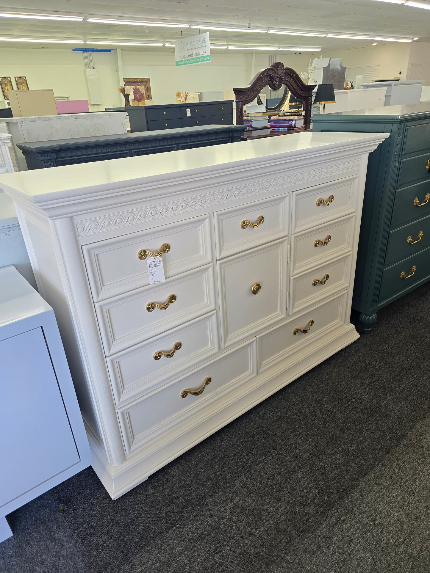 Thomasville off white beautiful dresser
