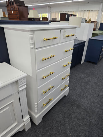 Solid wood white chest