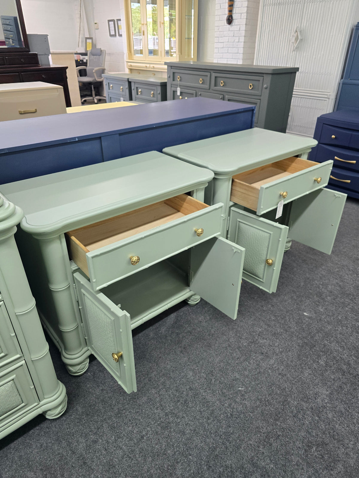 Havertys green bamboo nightstands set