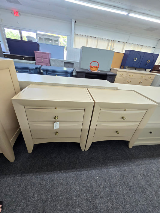 Beige pair of nightstands