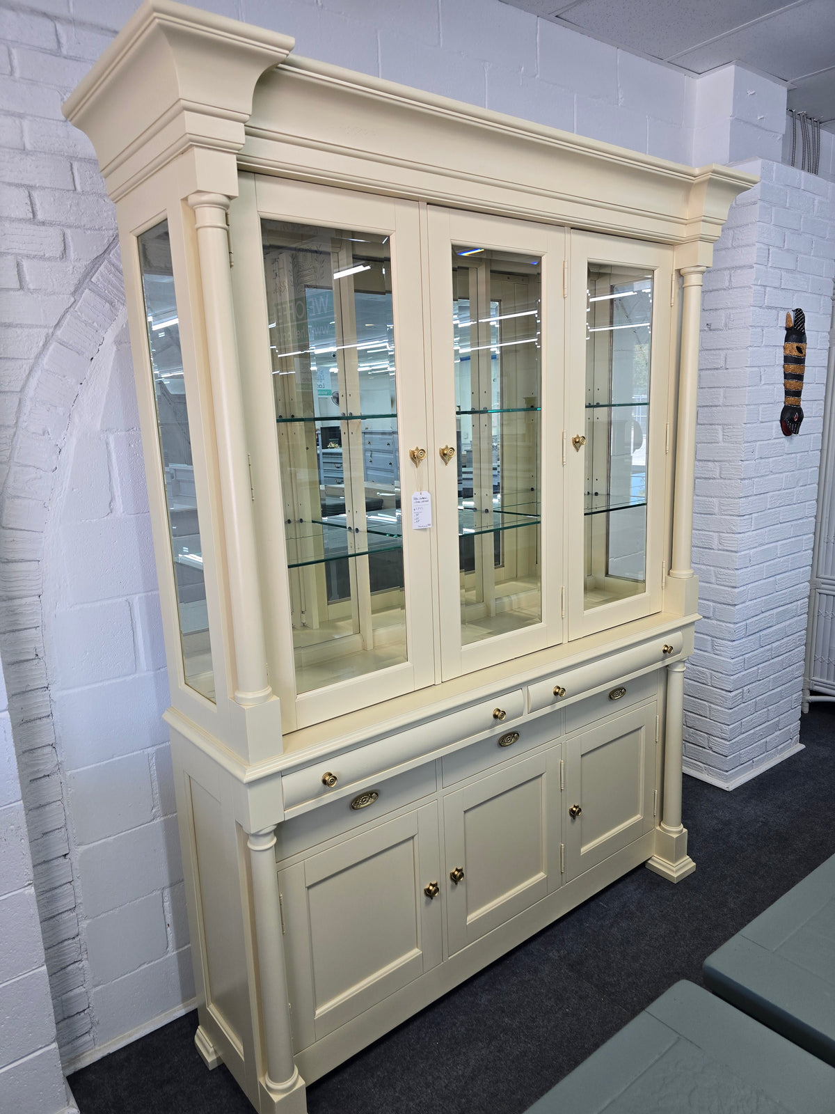 Bassett pale yellow lacquered china cabinet