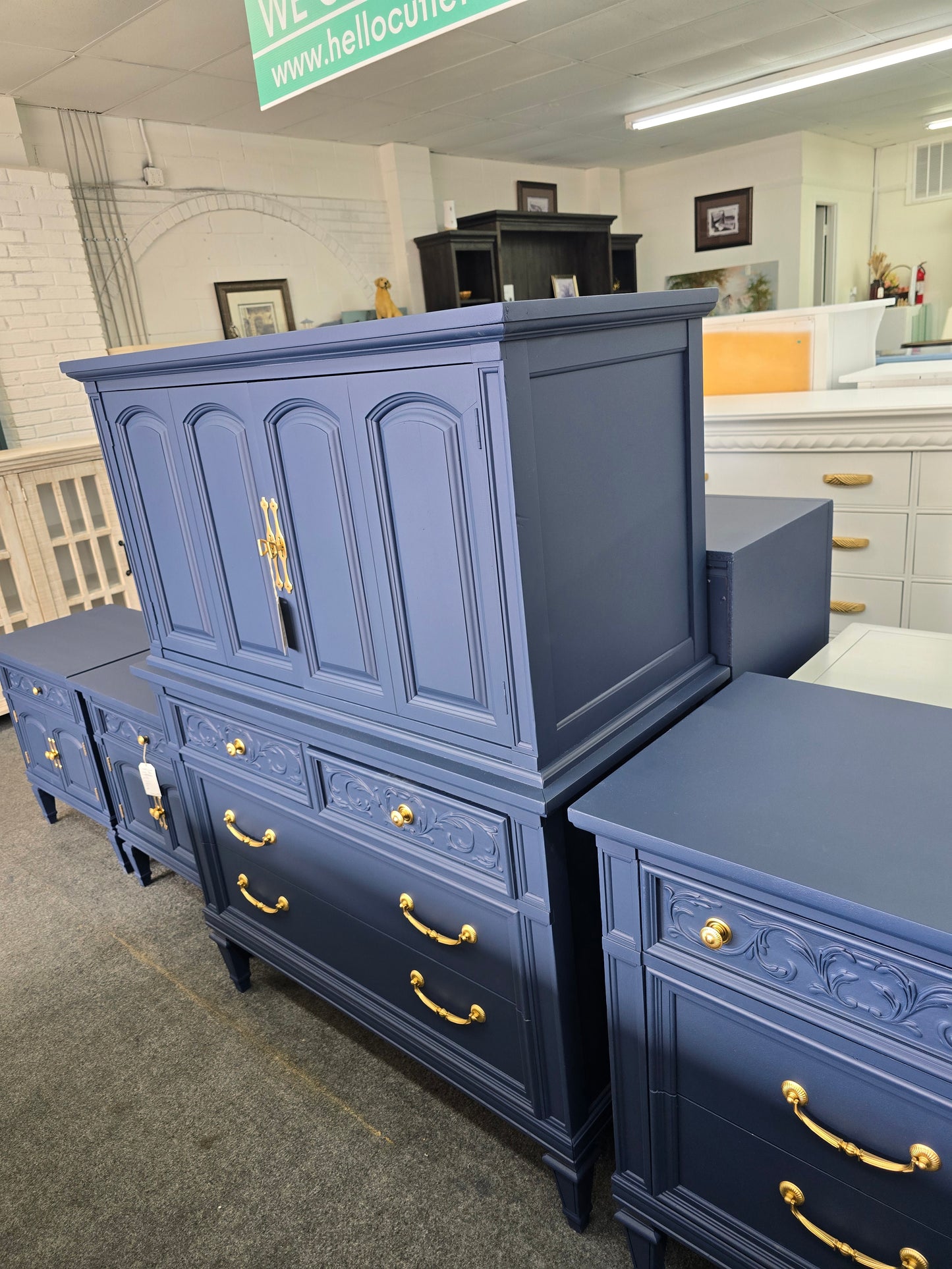 Thomasville navy blue Regency chest