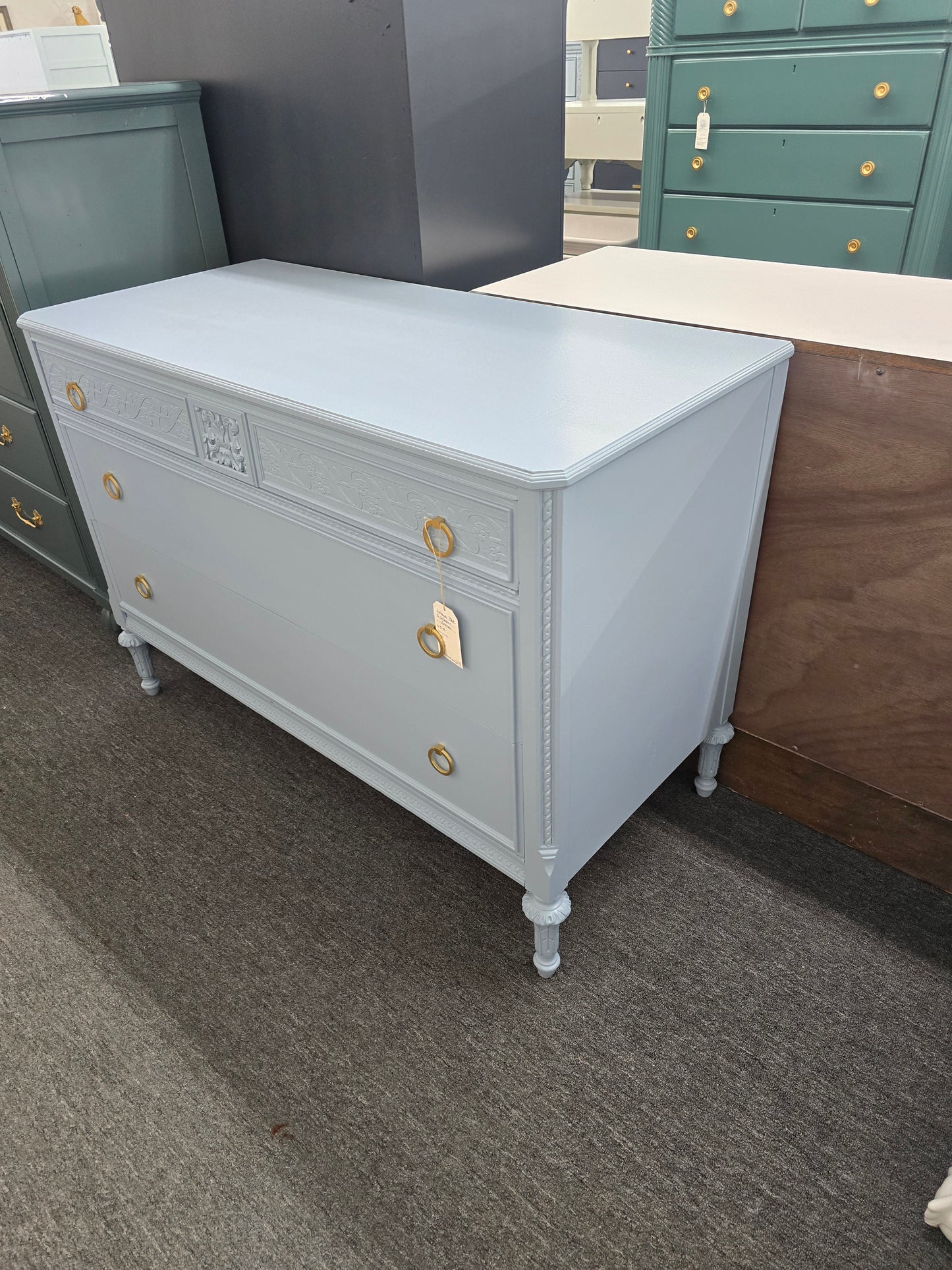 Antique blue 3 drawers dresser
