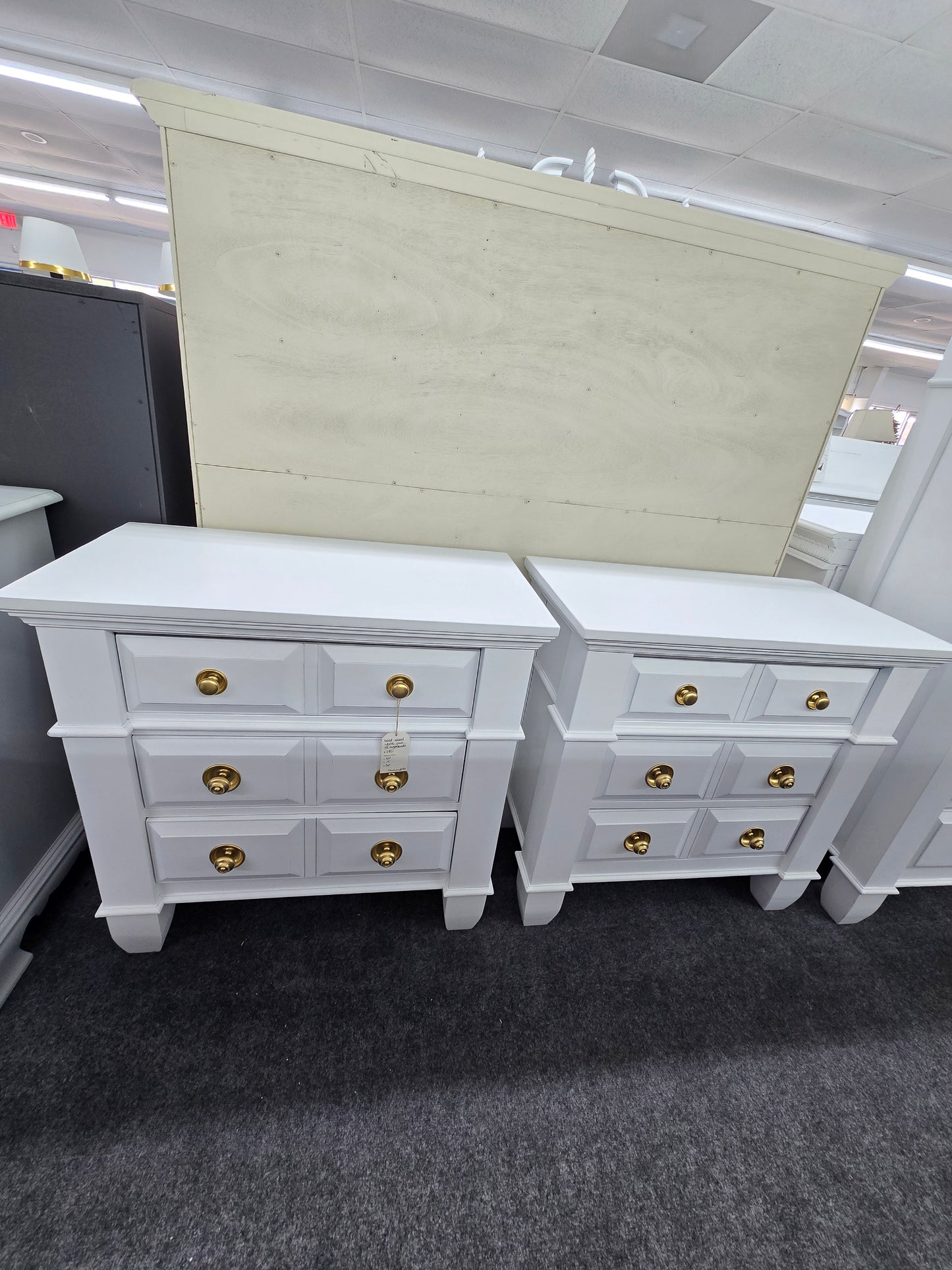 Solid wood white pair of nightstands