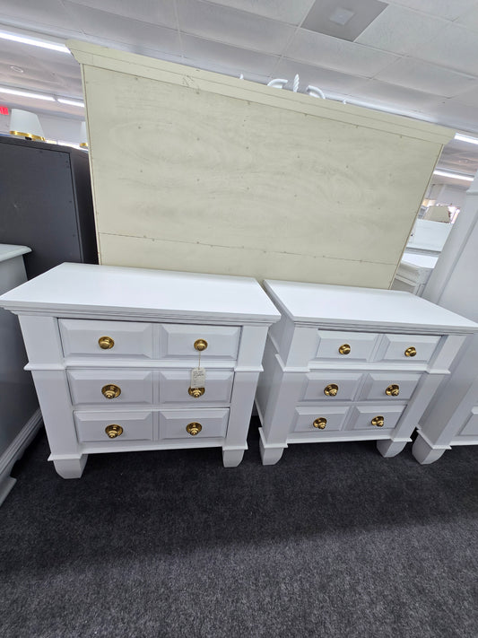Solid wood white pair of nightstands