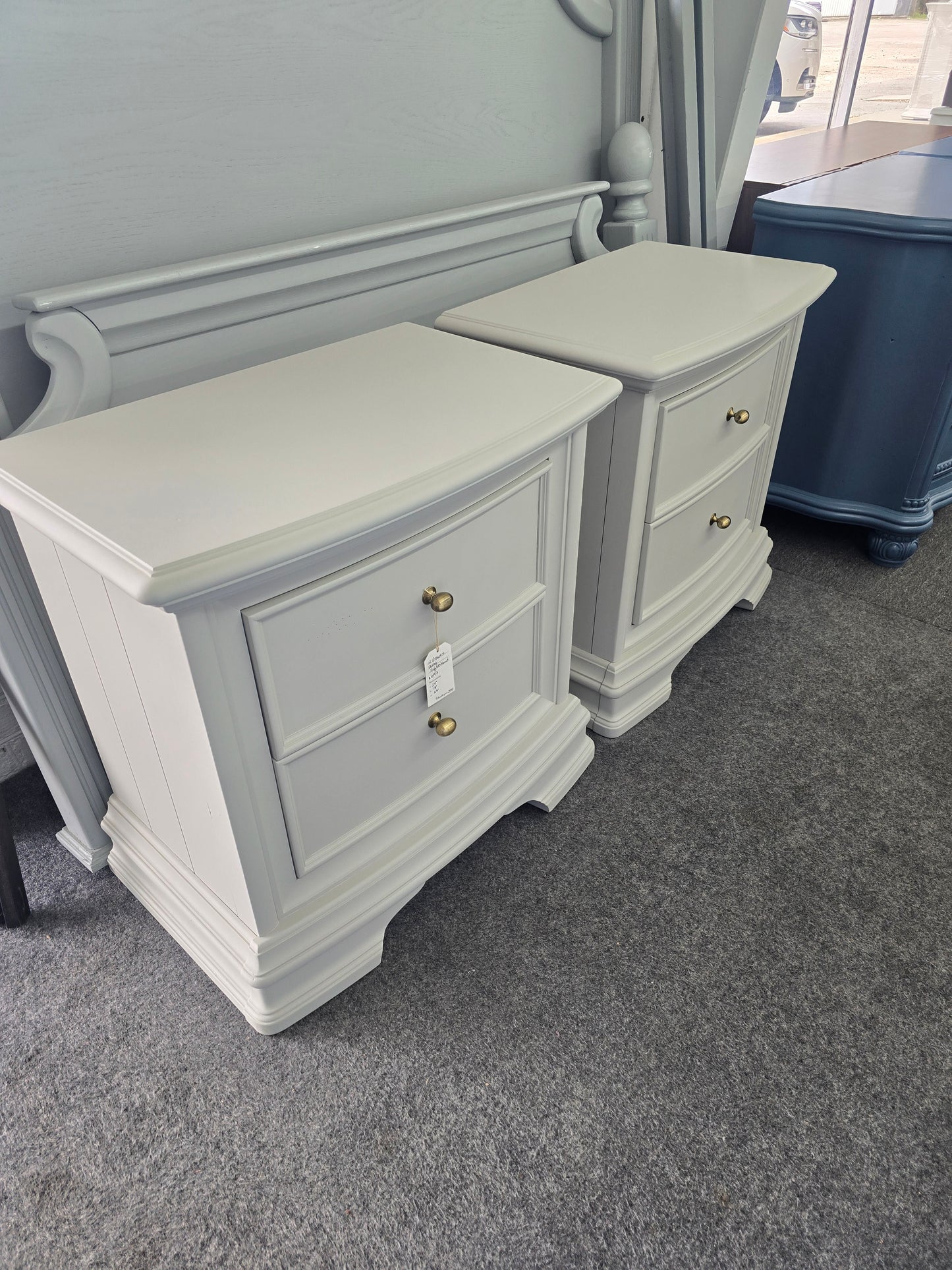 Light gray pair of nightstands