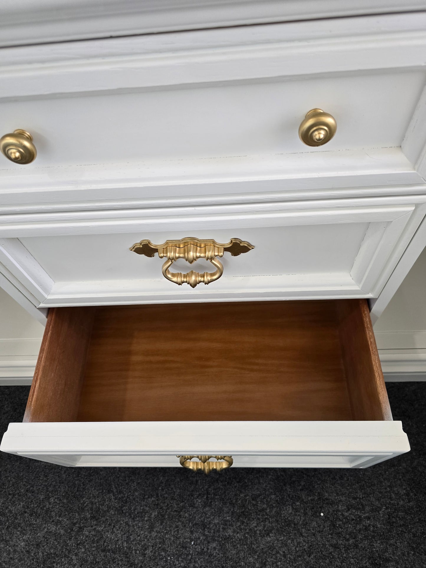 Stanley off white china cabinet