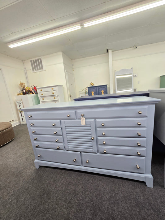 Davis int'l blue dresser