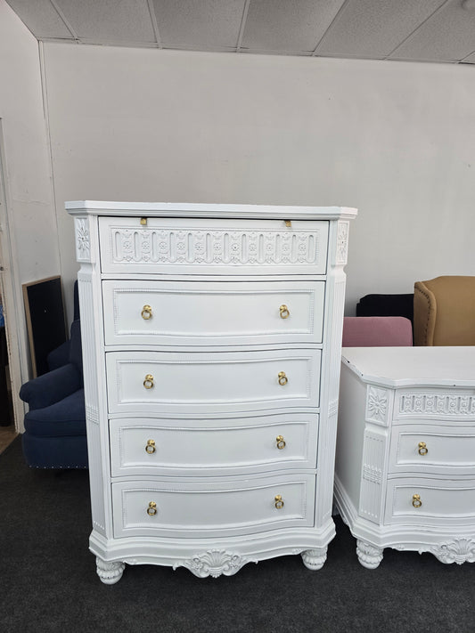 Gorgeous white Distressed lacquered chest