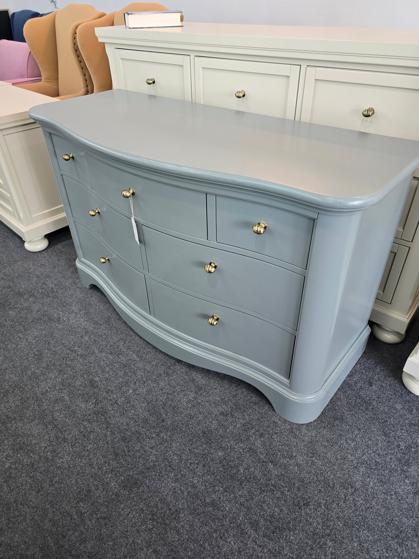 7 drawers green gray dresser
