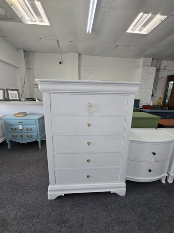 Solid wood Durham white chest