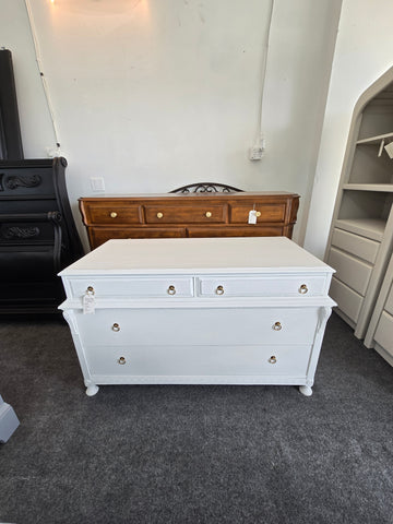 Antique white Distressed dresser