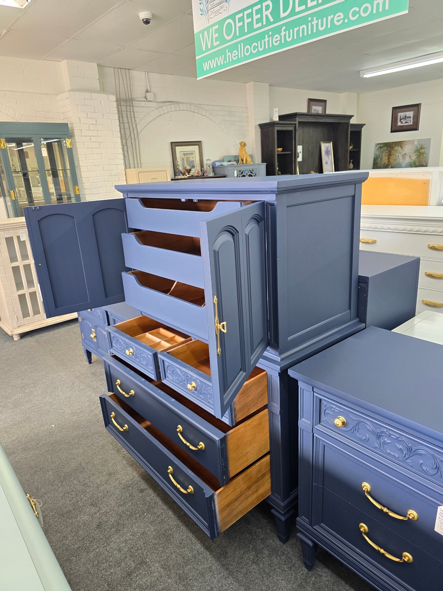 Thomasville navy blue Regency chest