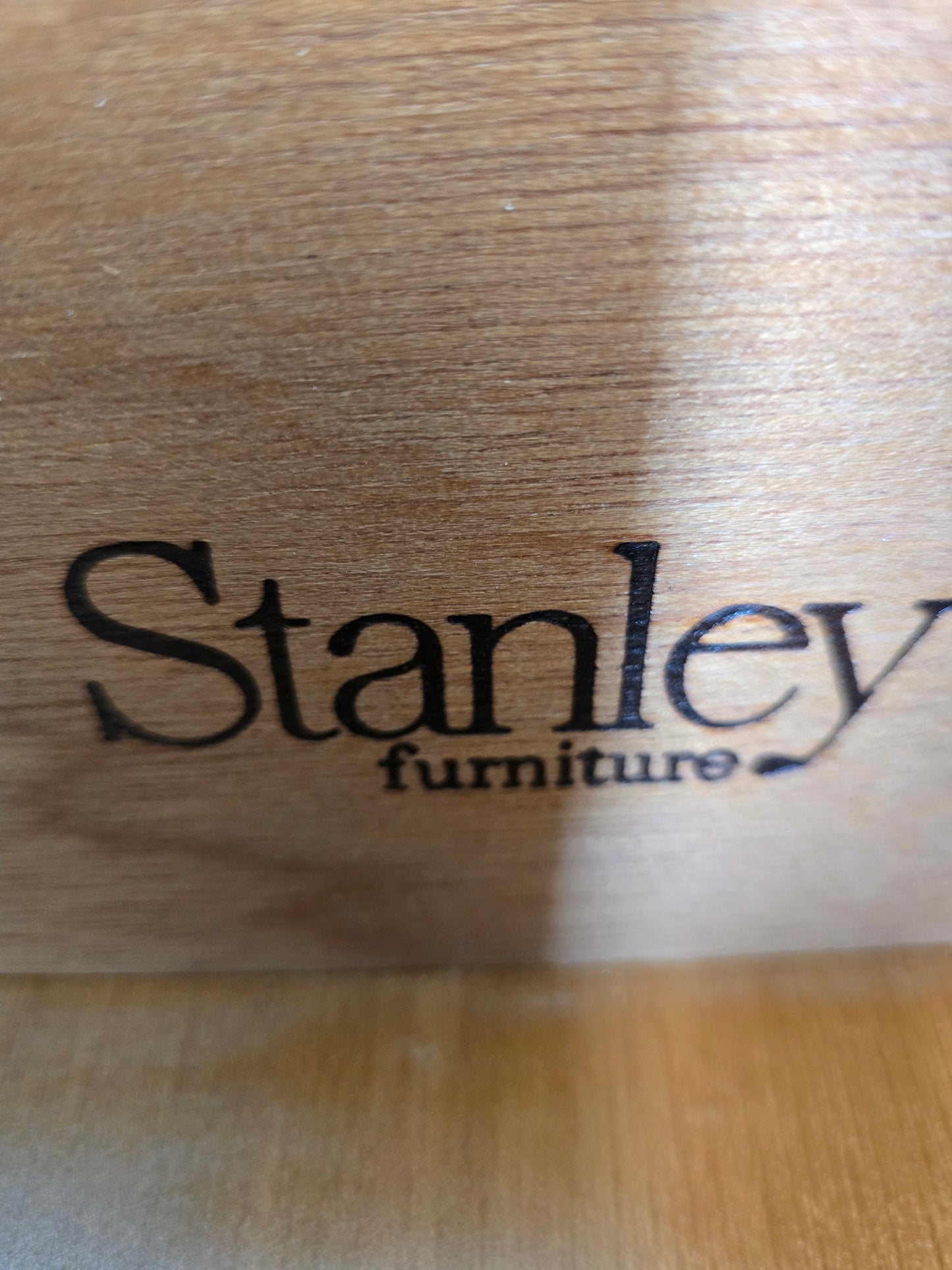 Stanley off white china cabinet