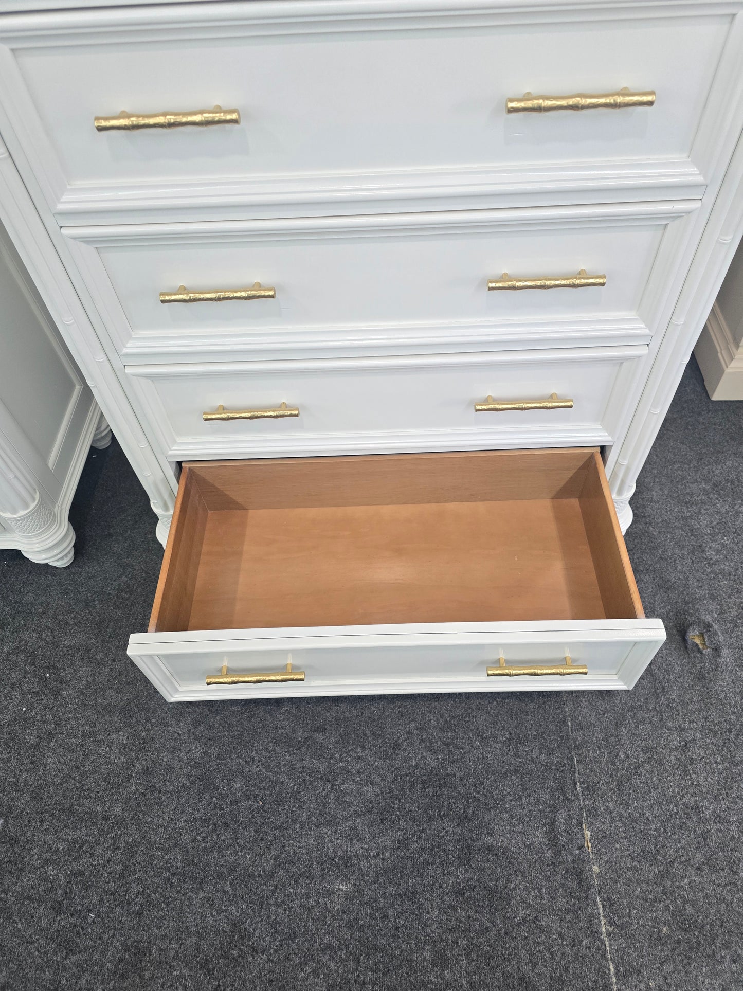 Havertys alabaster lacquered bamboo chest