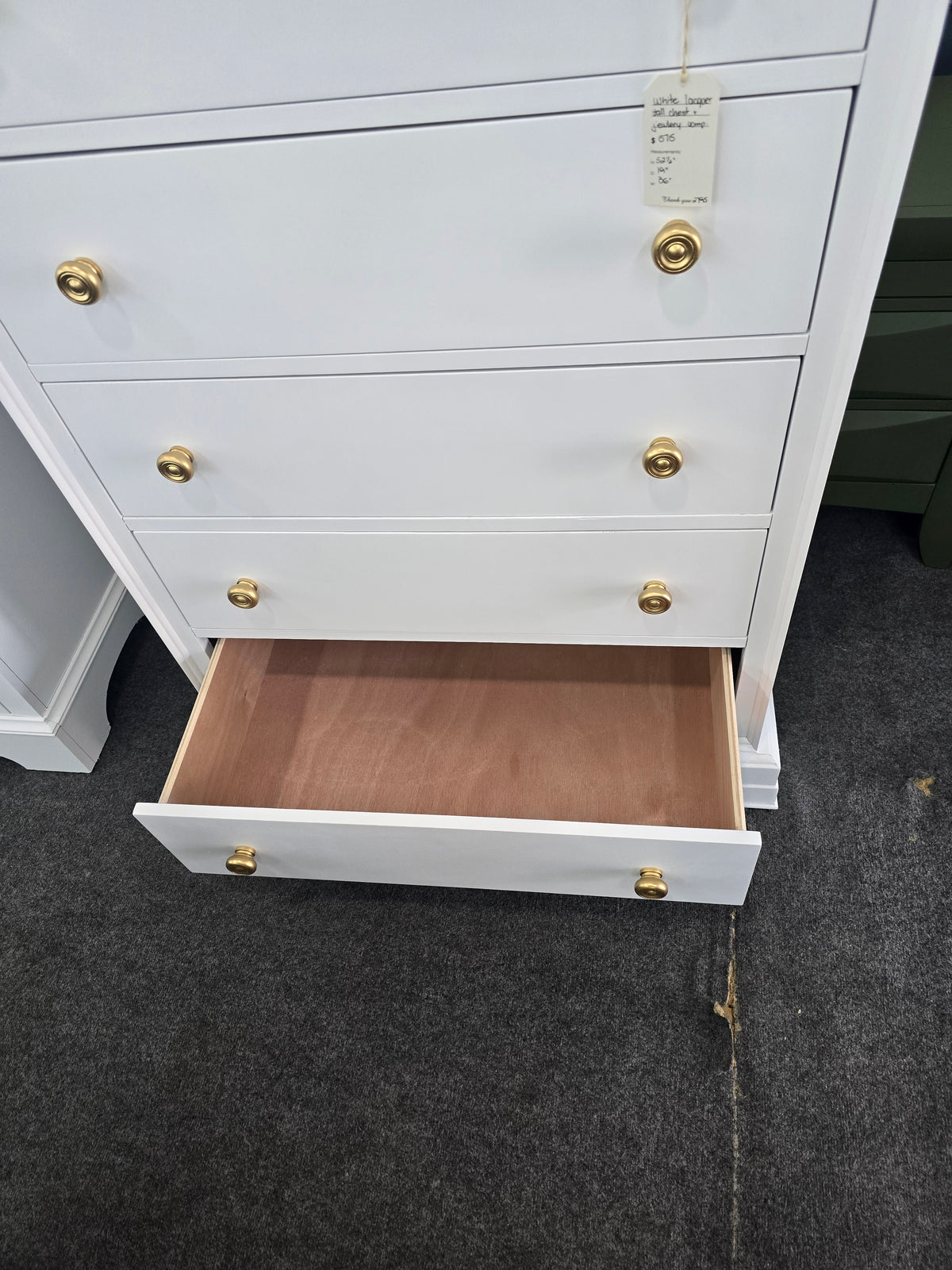 White lacquered chest with jewelry compartment