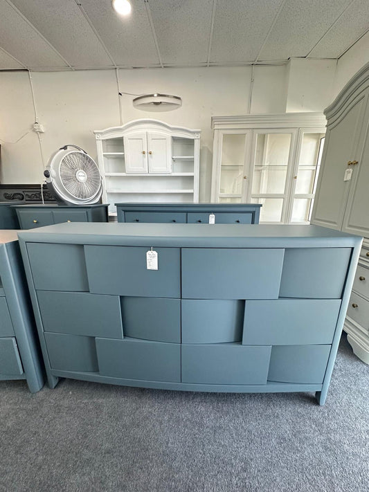 Dark blue layered 6 drawers dresser