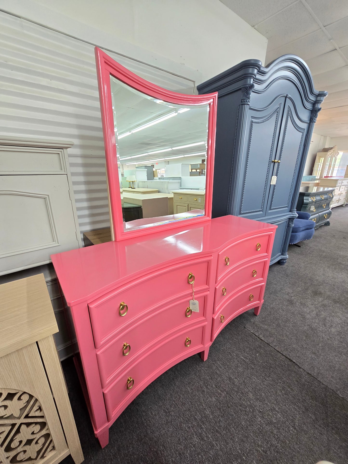 Pink lacquered 6 drawers dresser with mirror