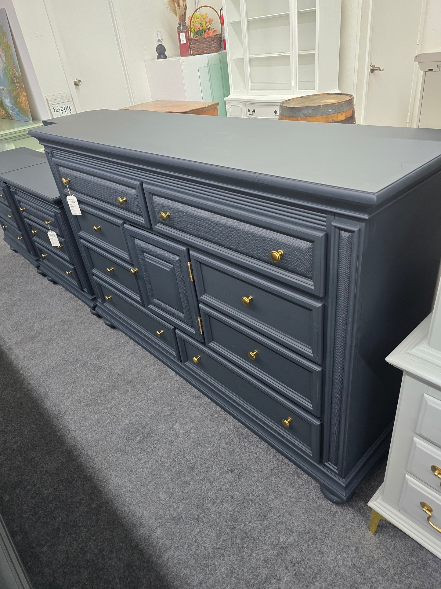 Broyhill inkwell gorgeous dresser