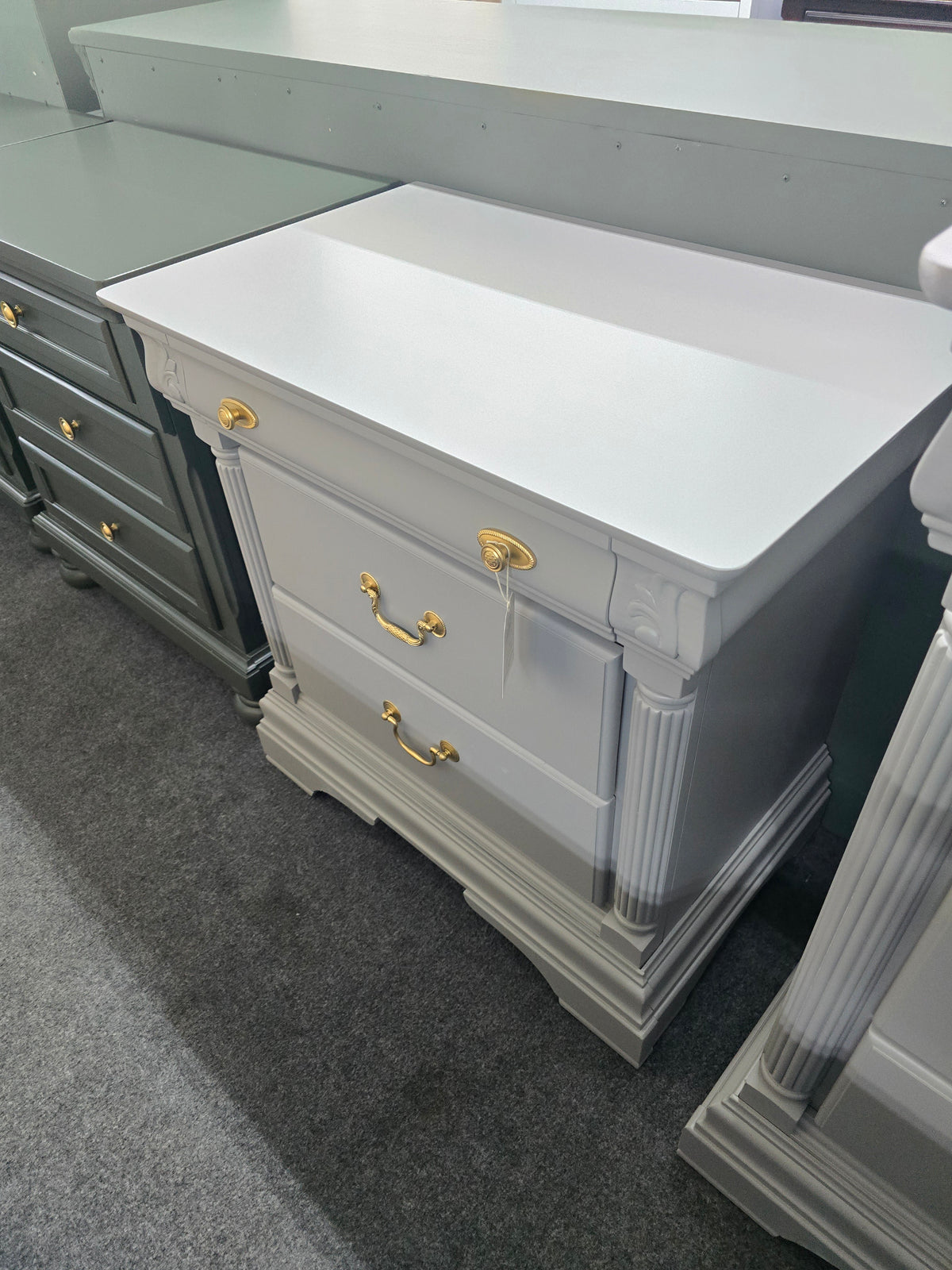 Solid wood 3 drawers gray nightstand