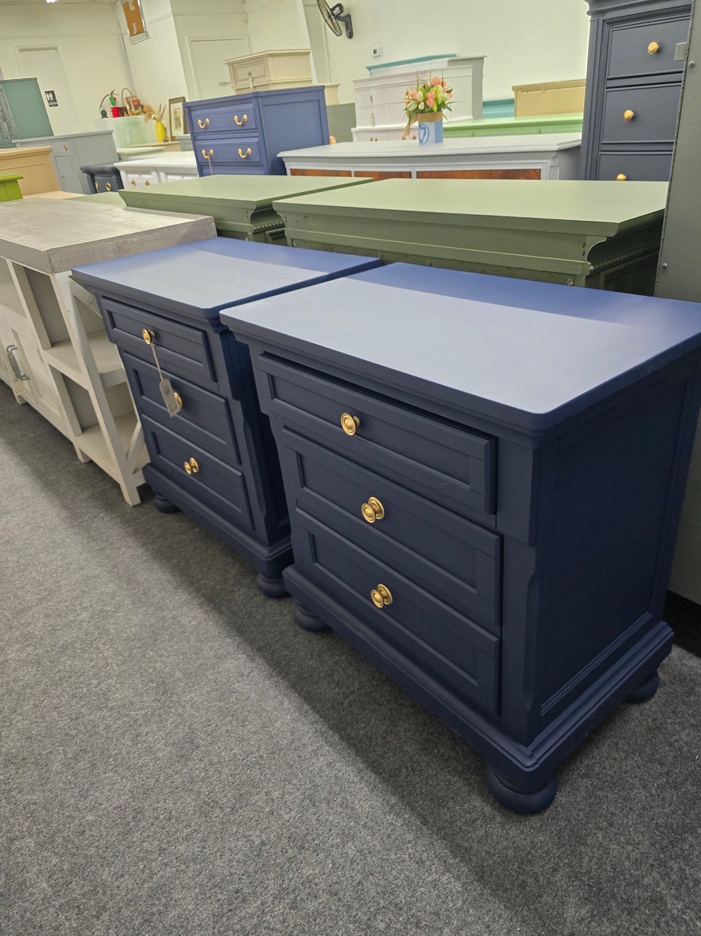 Naval pair of nightstands