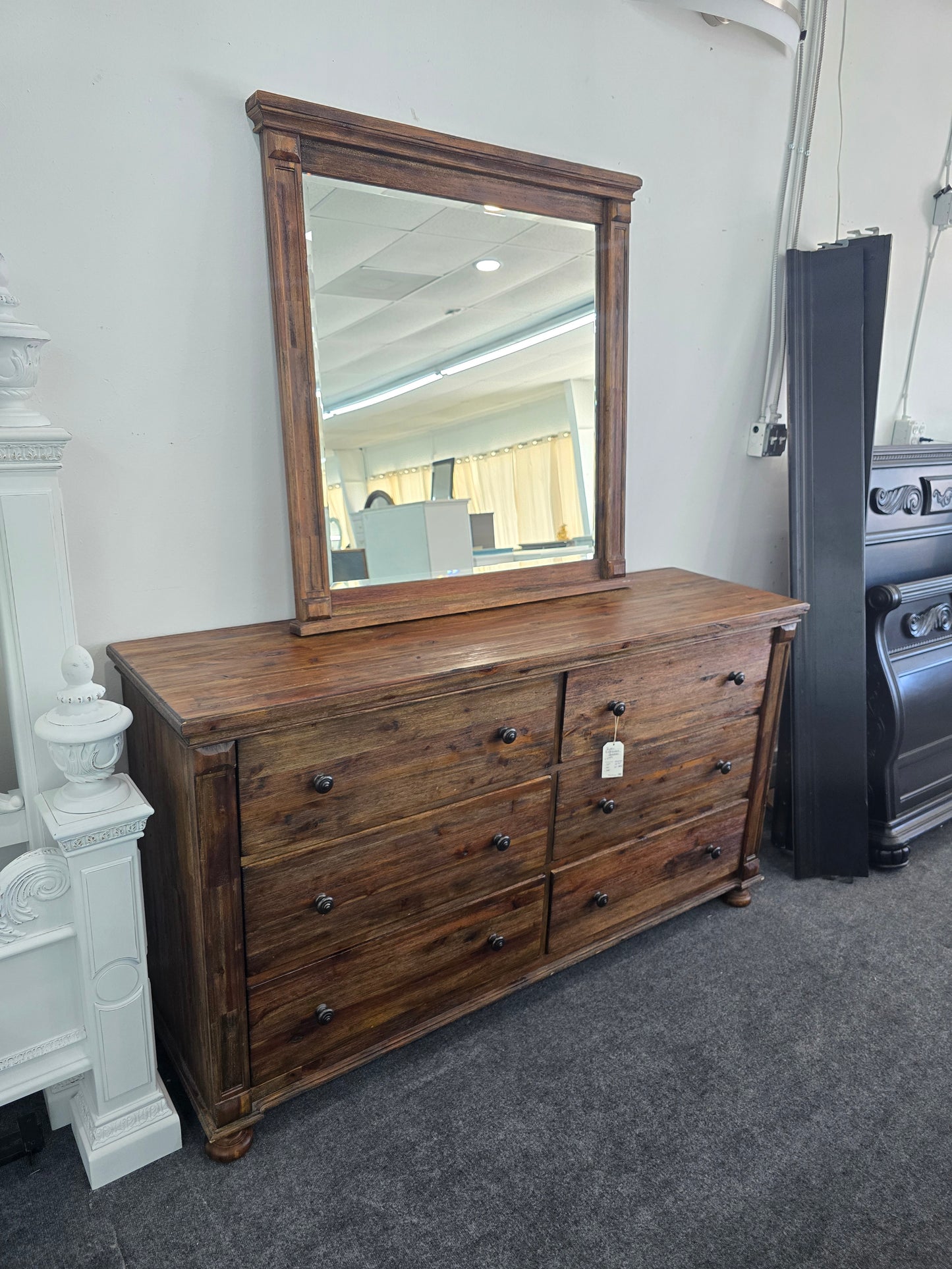 Rustic 6 drawers dresser with mirror