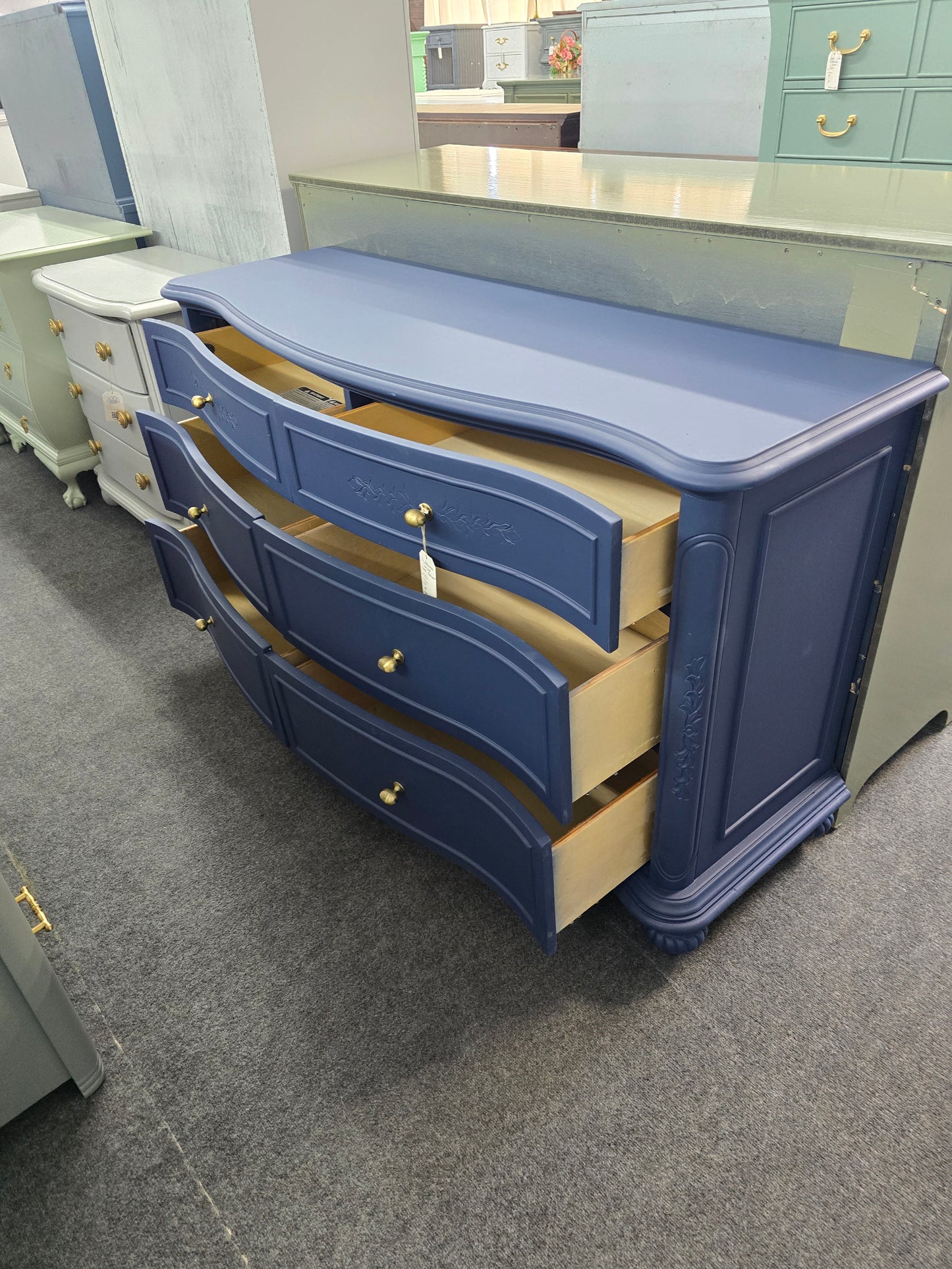 Super cute 6 drawers navy blu3 dresser