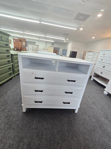 White 3 drawers dresser/stand