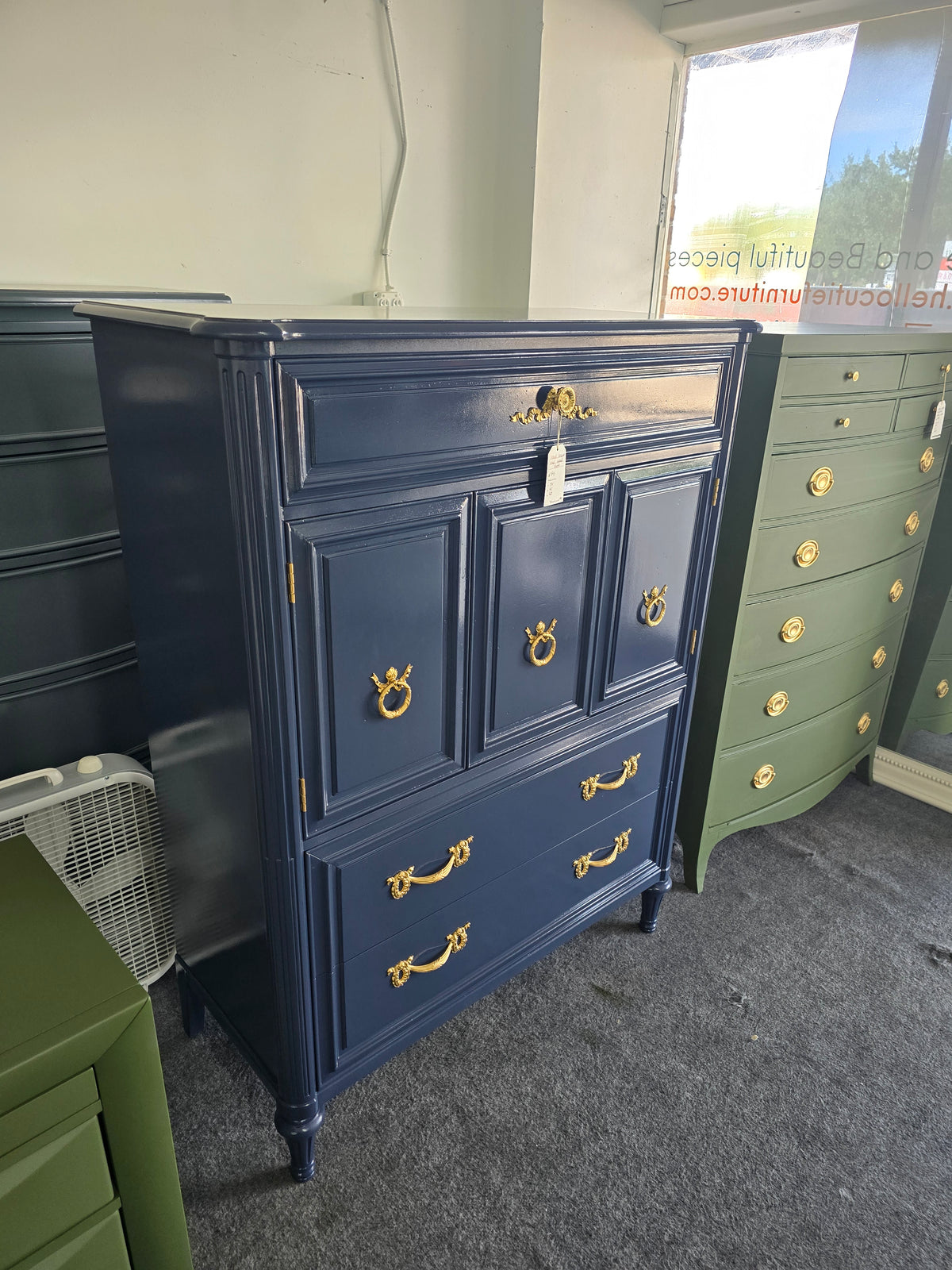 Henredon navy blue Lacquered chest