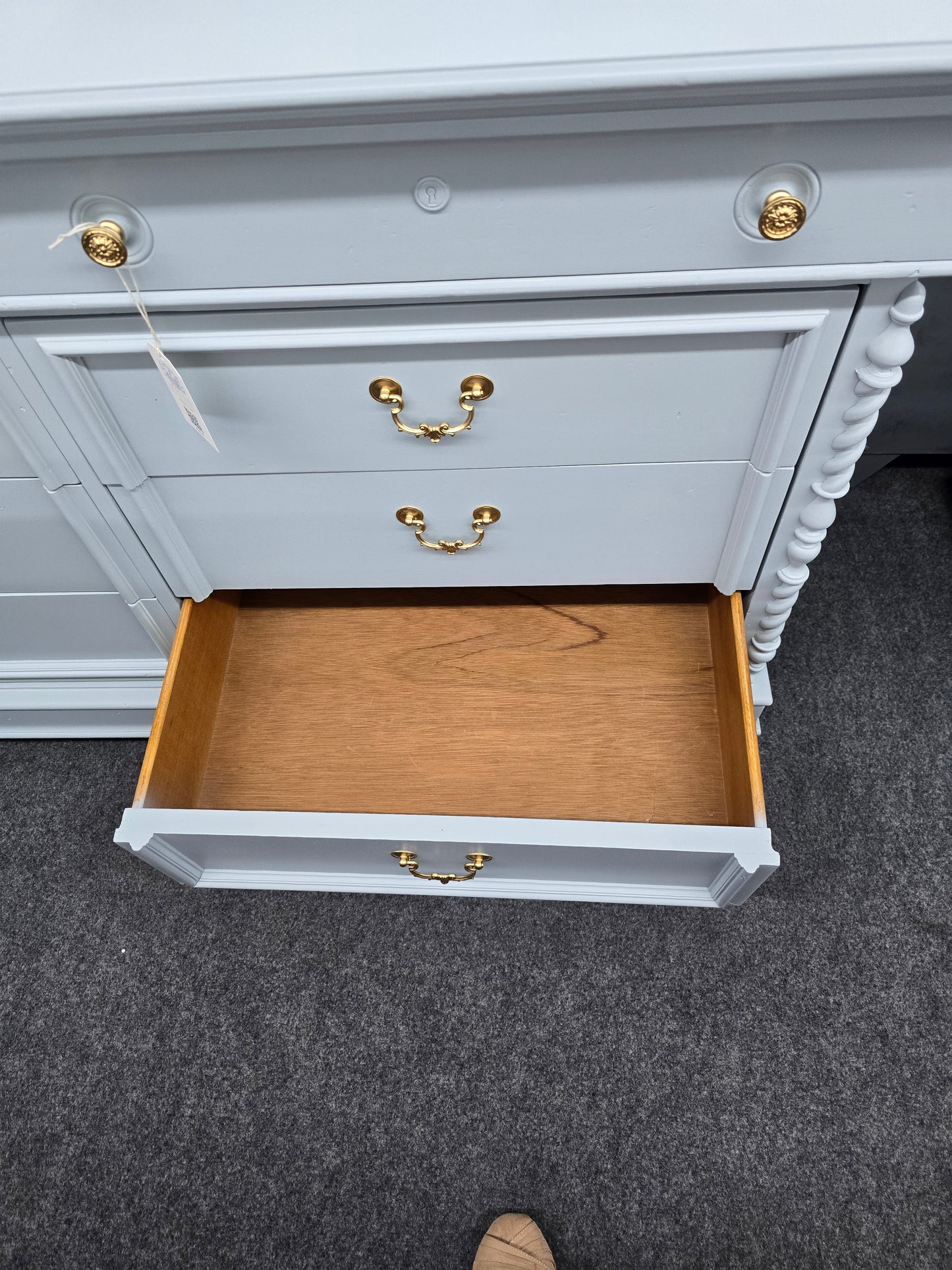 Lexington light blue 8 drawers dresser