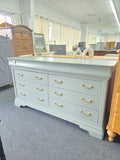 8 drawers gray dresser