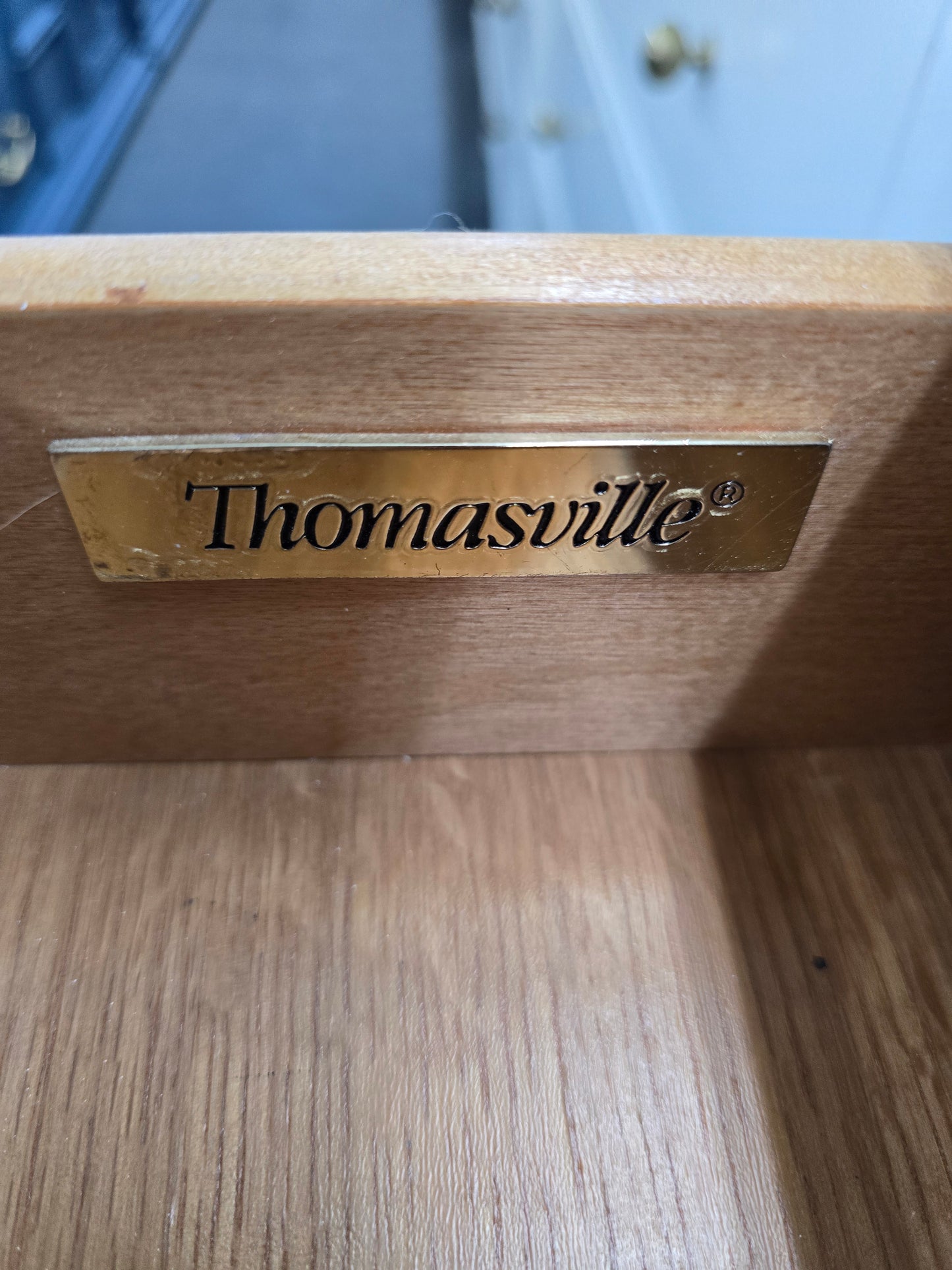 Thomasville alabaster lacquered dresser