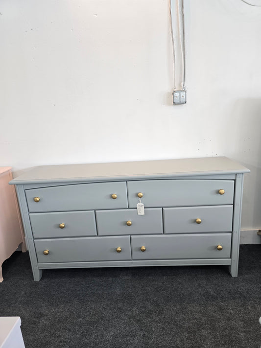 Gray 7 drawers dresser