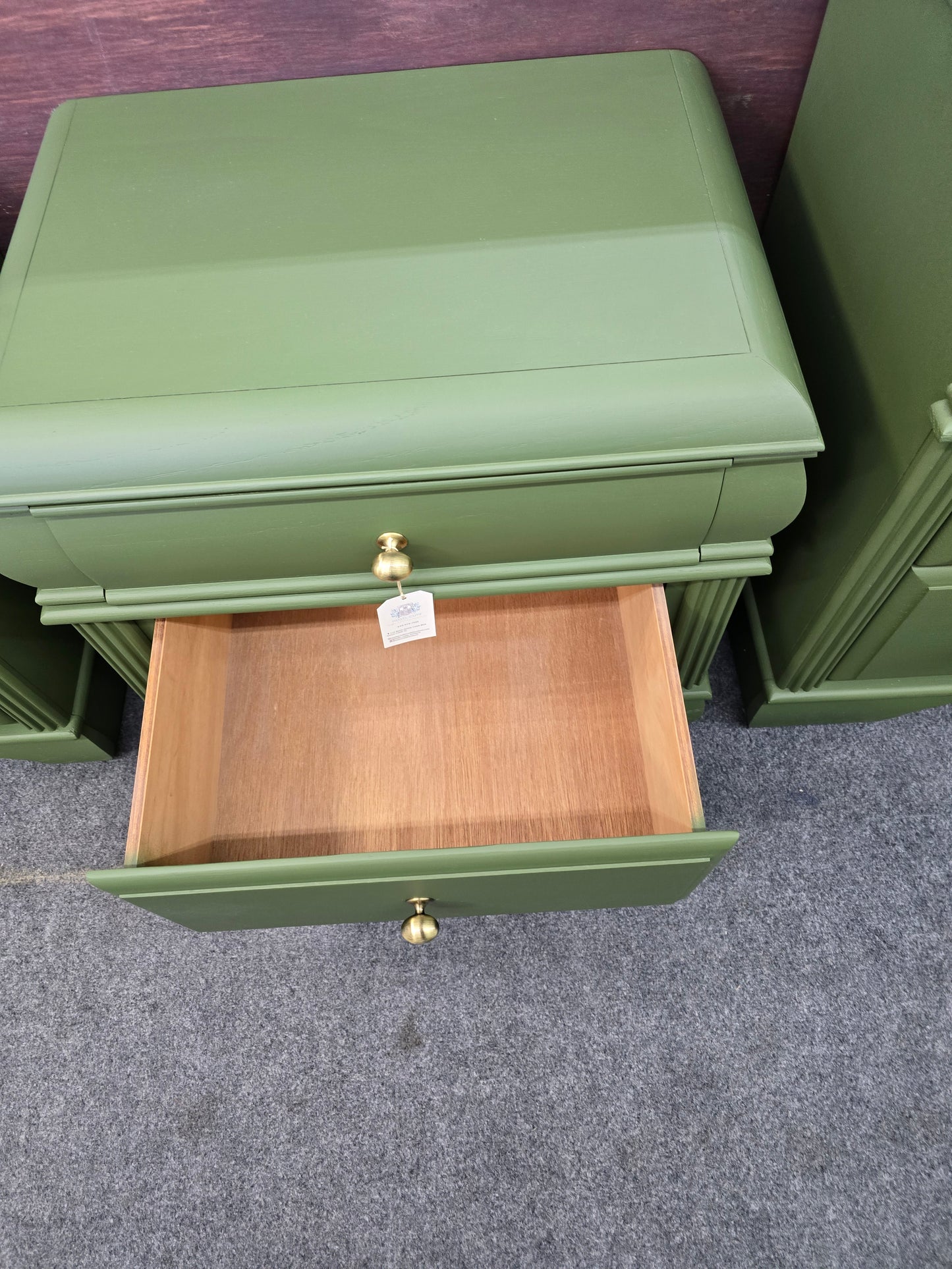 Green pair of nightstands