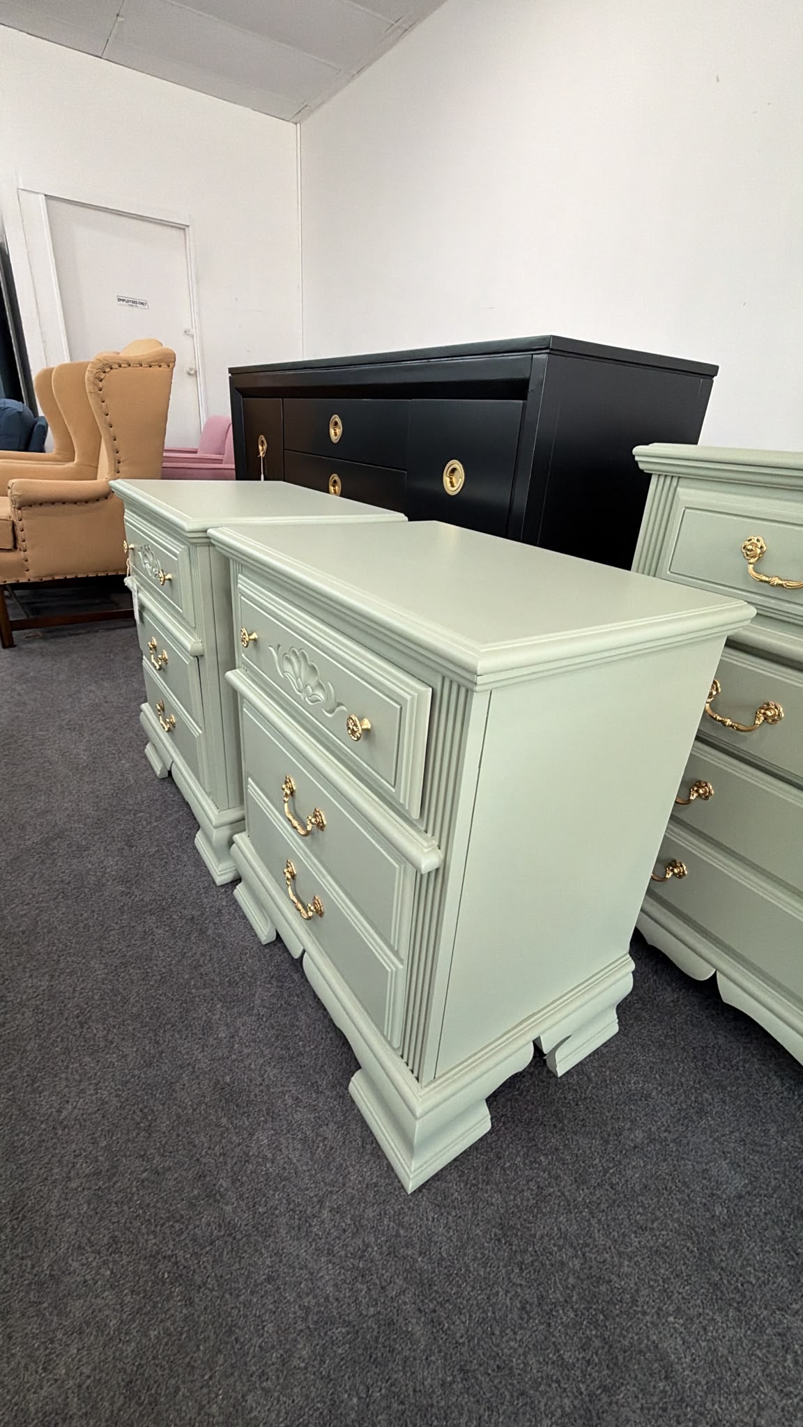 Green vintage pair of nightstands