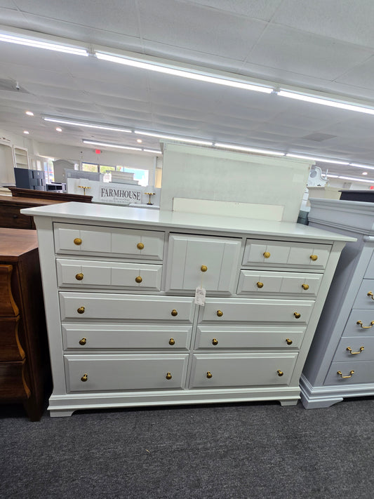 Bassett gray dresser