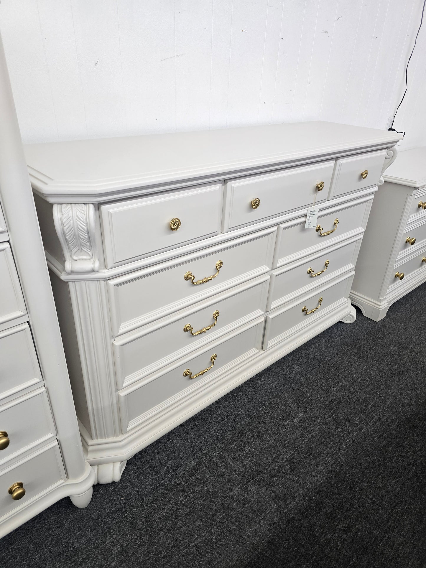 Broyhill cream beautiful dresser