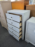 5 drawers light gray chest