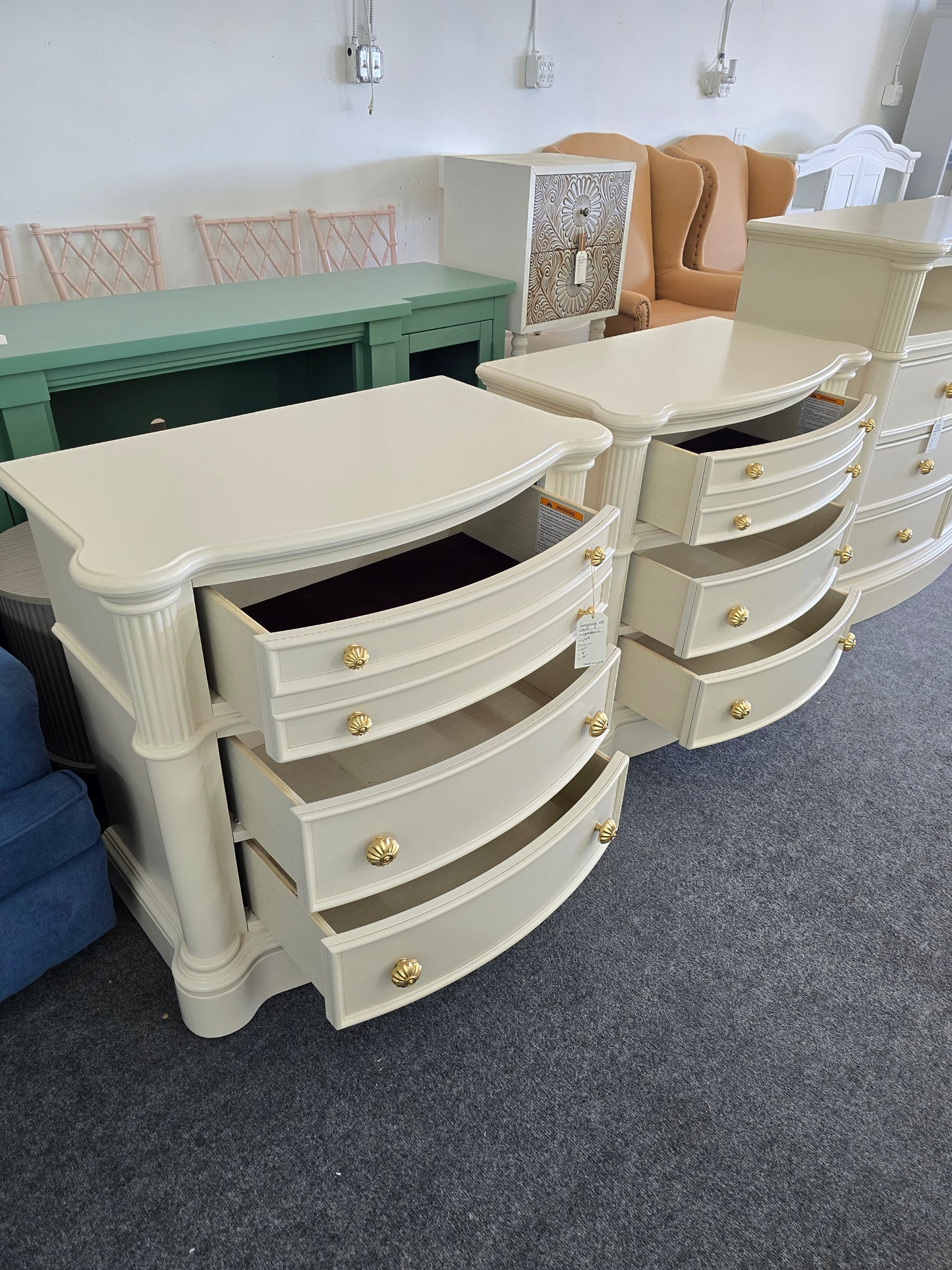 Gorgeous off white set of 2 nightstands
