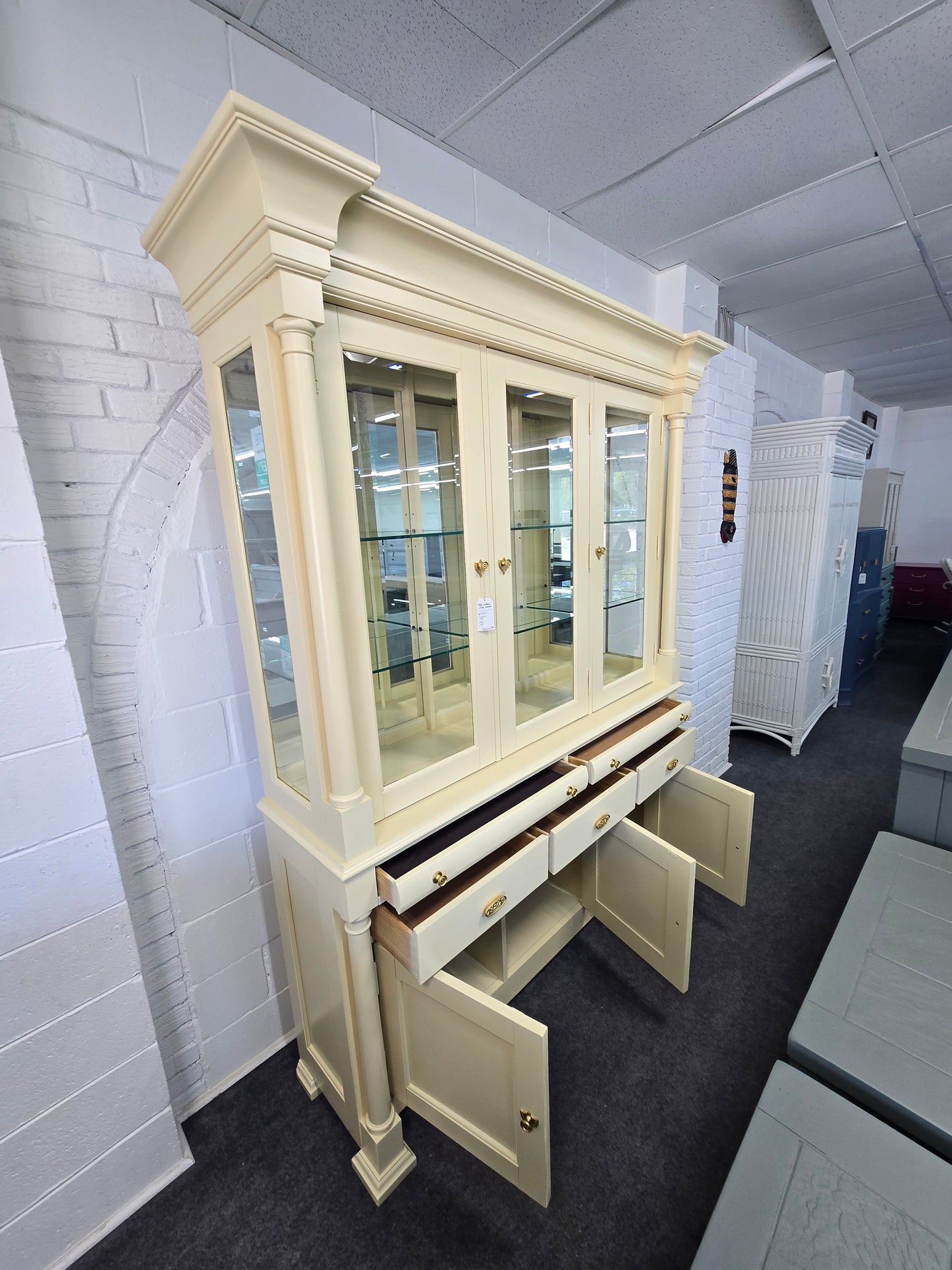 Bassett pale yellow lacquered china cabinet